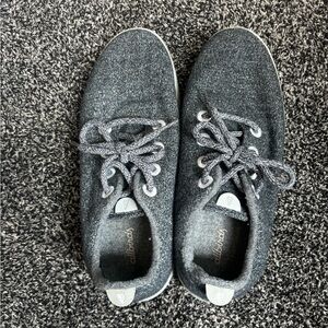 Gently used grey all birds size 9